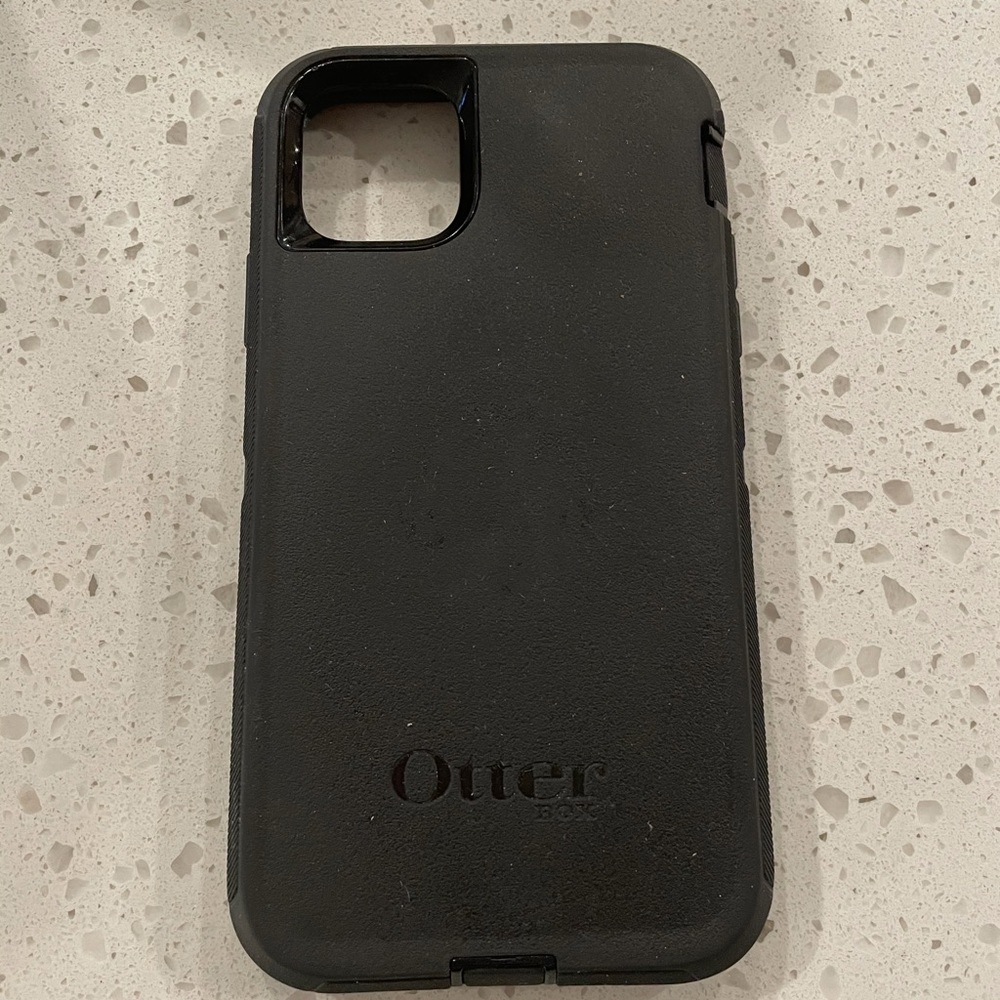 iPhone 11 Pro Max Otterbox Case